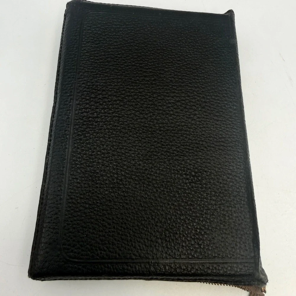 Vintage 1945 KJV Holy Bible Red Letter Edition World Publishing Zipper Cover